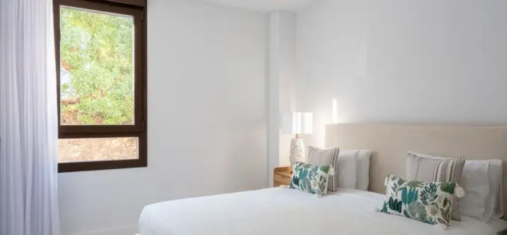 Продажа апартаментов на среднем этаже в Estepona 4