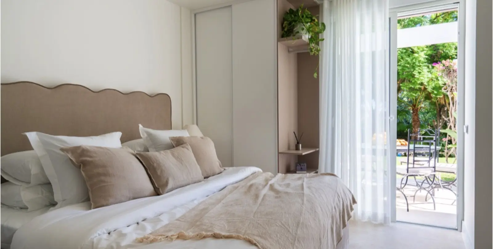 Venta de apartamento en planta baja en La Quinta 3