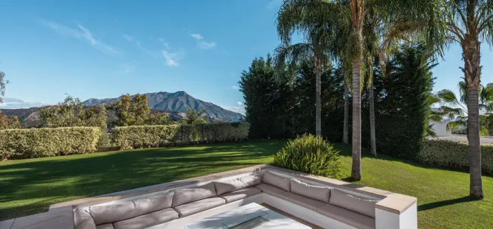 Sale of detached villa in El Madroñal 4