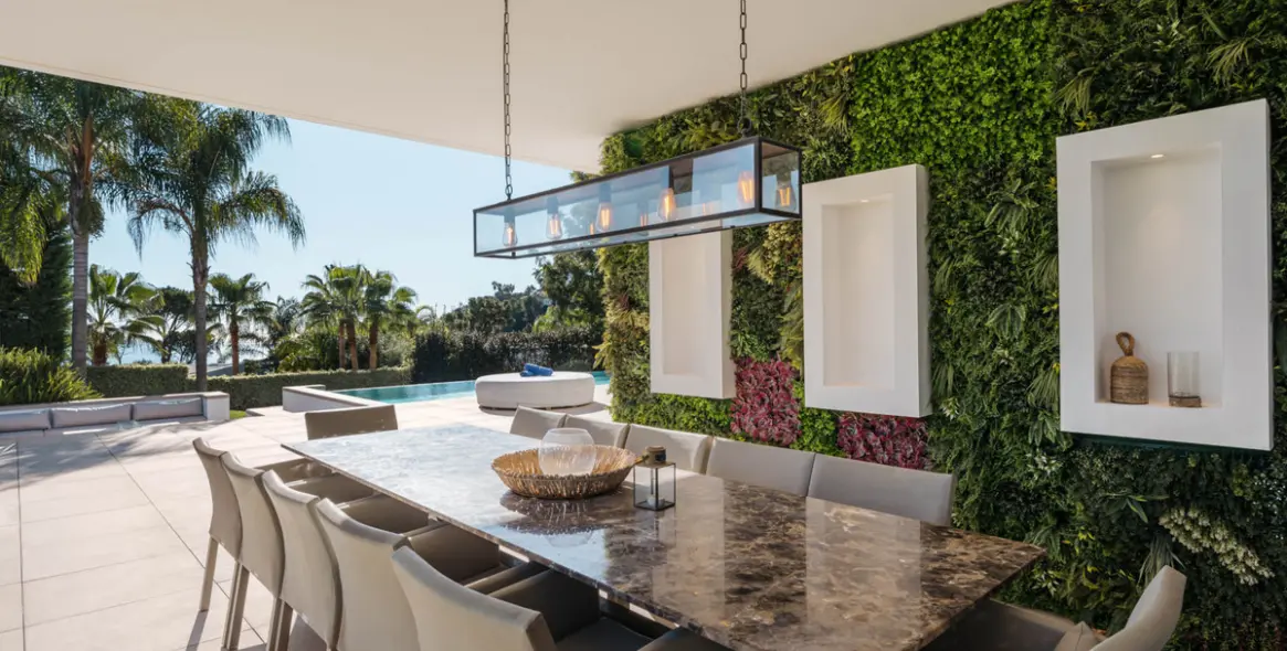 Sale of detached villa in El Madroñal 7
