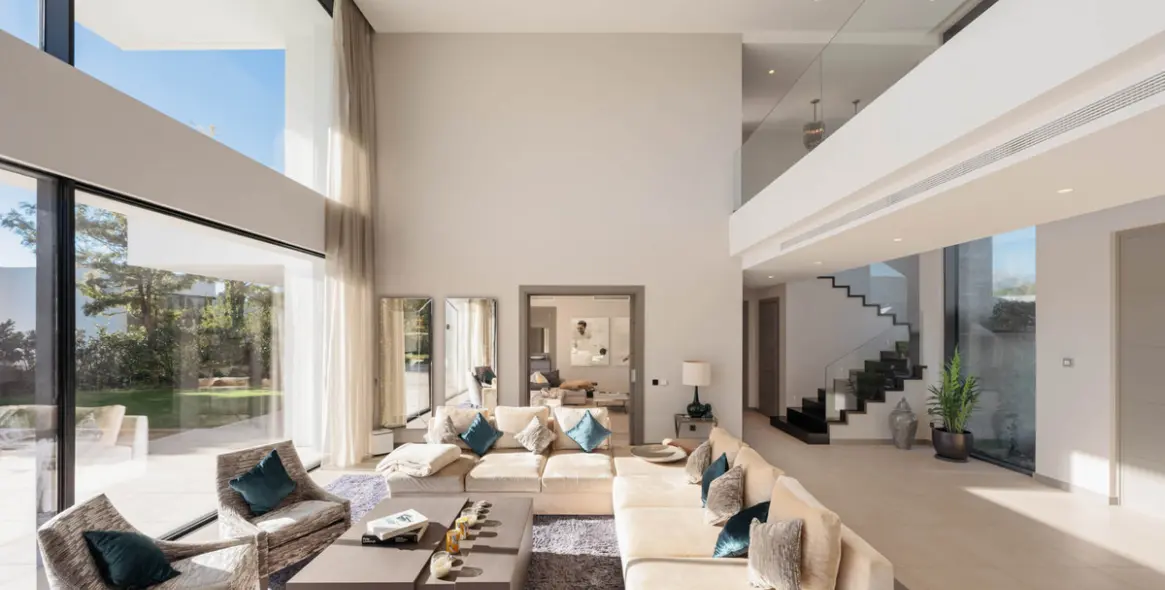 Sale of detached villa in El Madroñal 11