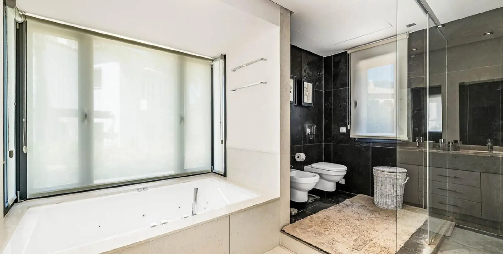 Short-term rent of detached villa in The Golden Mile 27