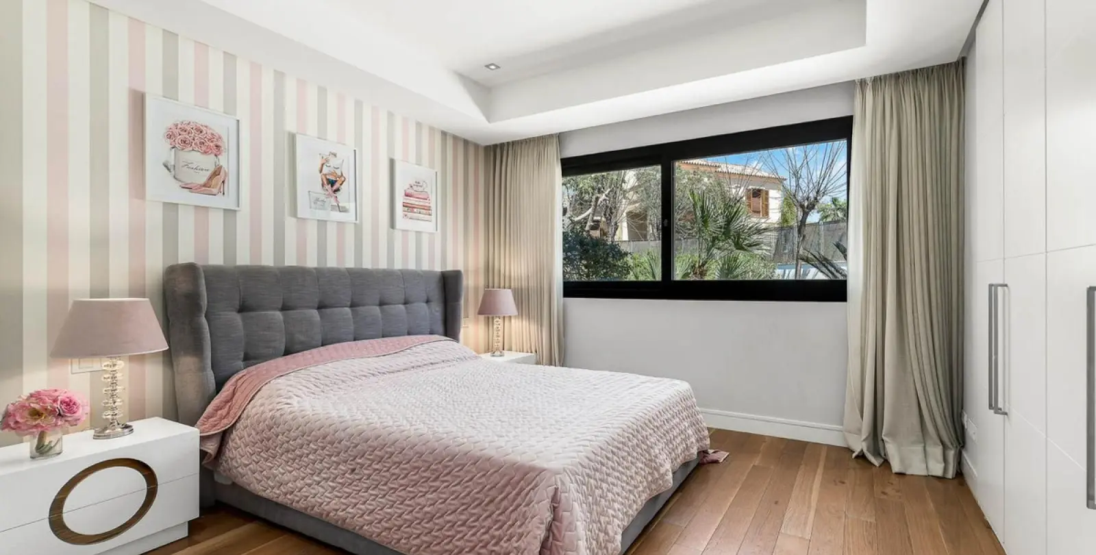 Short-term rent of detached villa in The Golden Mile 28