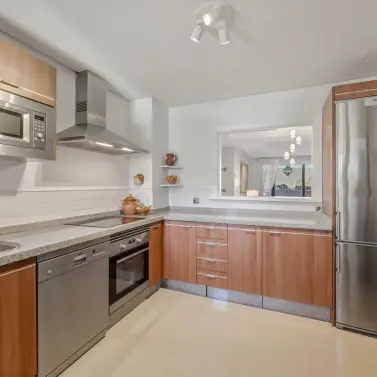 Продажа апартаментов на среднем этаже в La Mairena