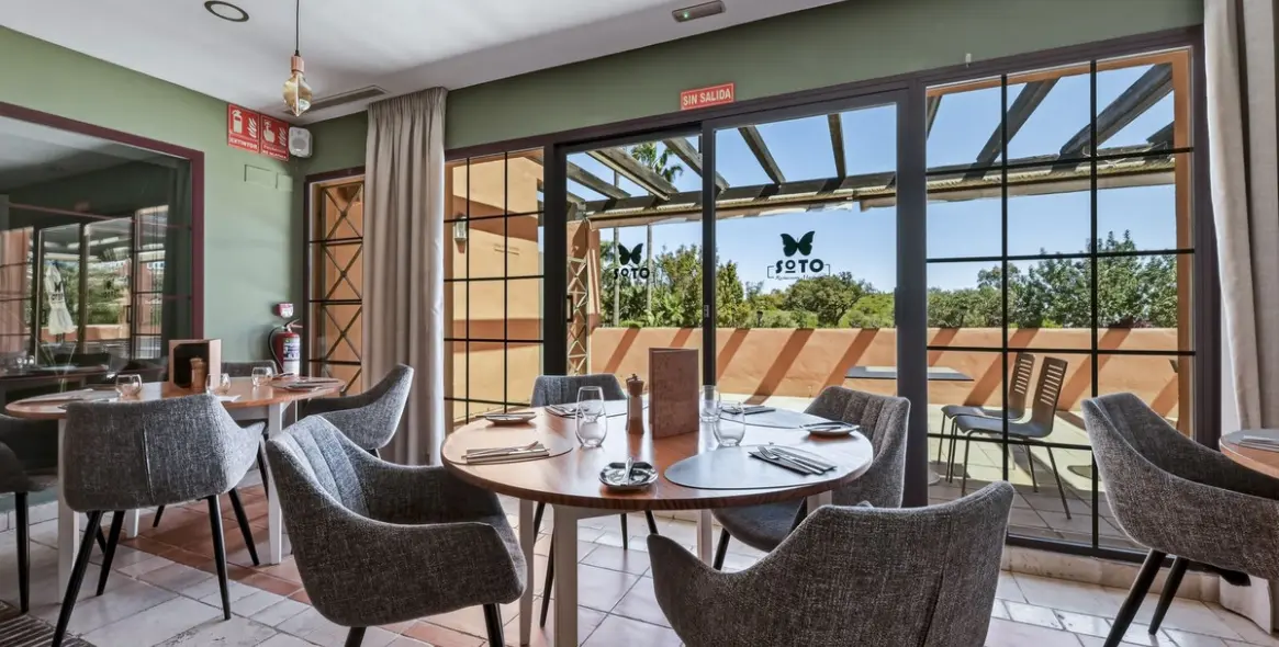 Sale of middle floor apartment in La Mairena 30