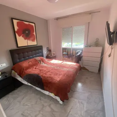 Venta de apartamento en planta media en Nueva Andalucía