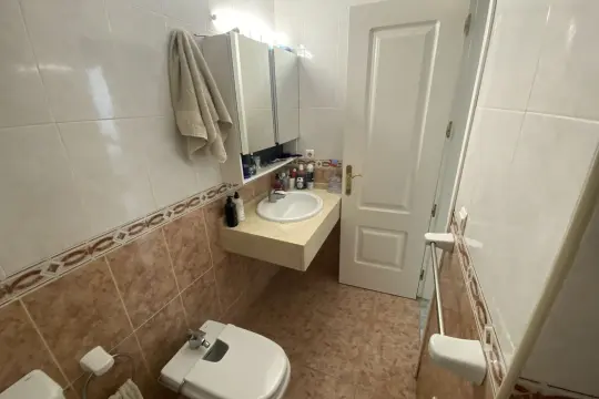 Image 9 thumb