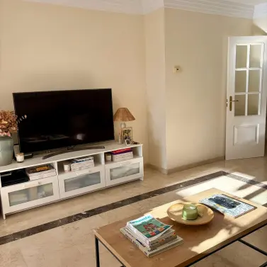 Sale of middle floor apartment in Río Real