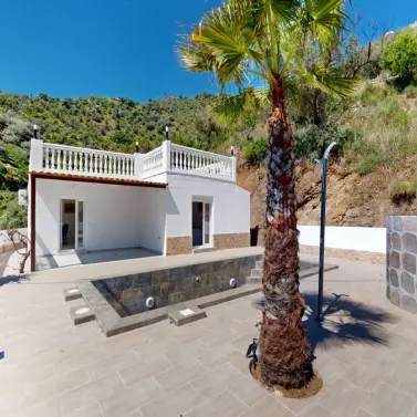 Sale of detached villa in Arenas
