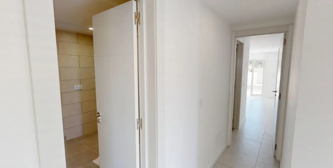 Sale of detached villa in Arenas 14