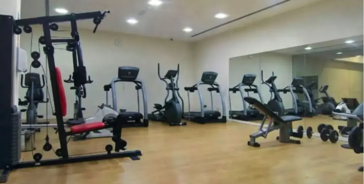 Sale of middle floor apartment in Atalaya 9