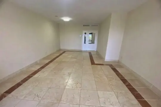 Image 4 thumb