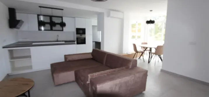 Long-term rent of penthouse duplex in Elviria 2