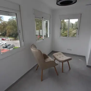 Long-term rent of penthouse duplex in Elviria