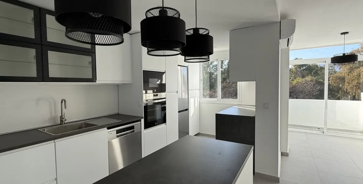 Long-term rent of penthouse duplex in Elviria 10