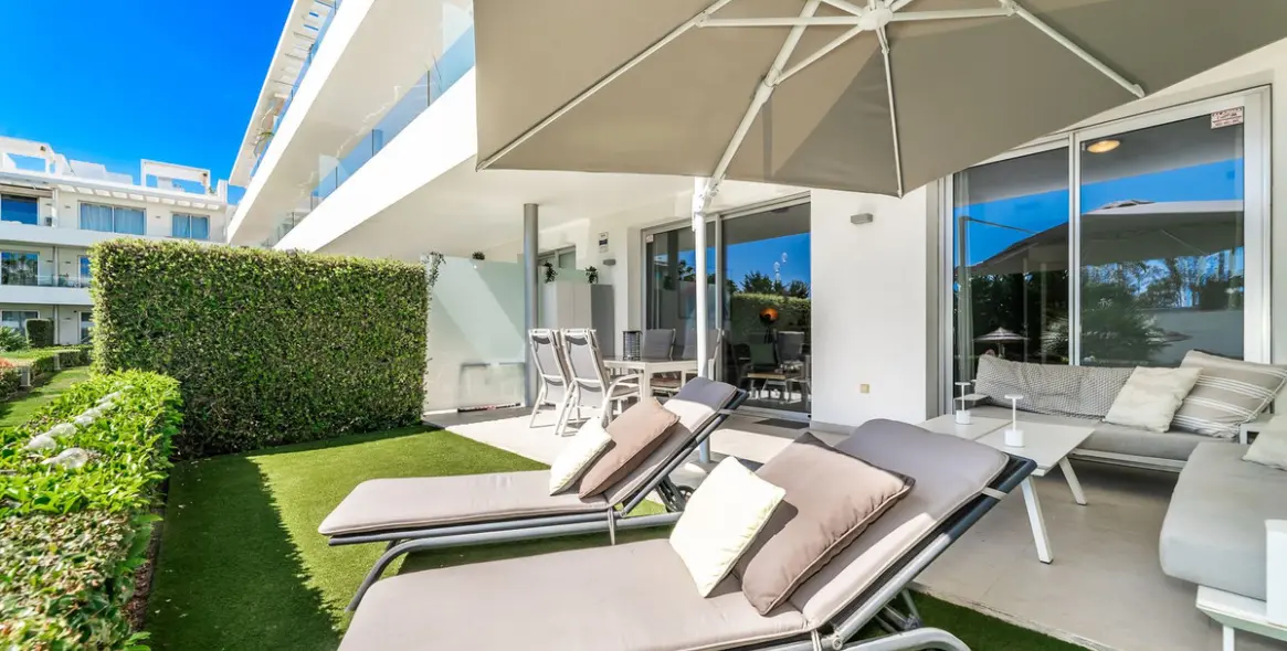 Sale of ground floor apartment in Bel Air 11