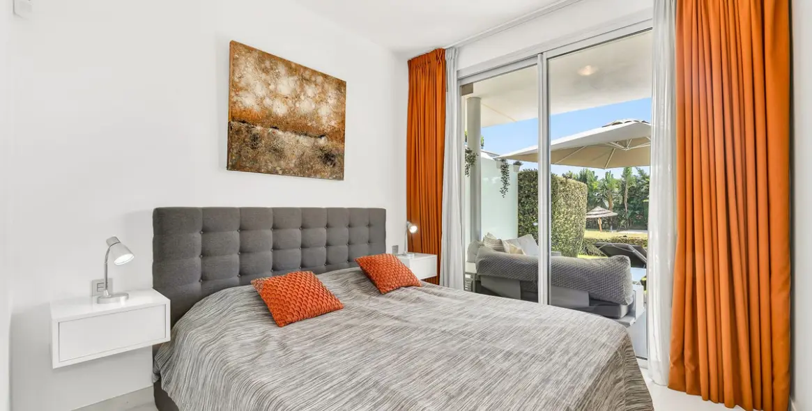 Sale of ground floor apartment in Bel Air 15