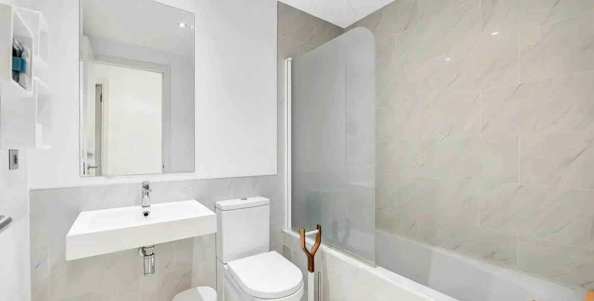 Sale of ground floor apartment in Bel Air 20