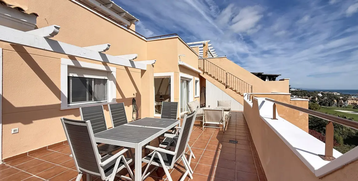 Продажа пентхауса в Doña Julia 5