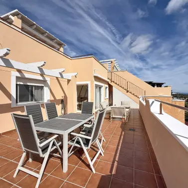 Продажа пентхауса в Doña Julia