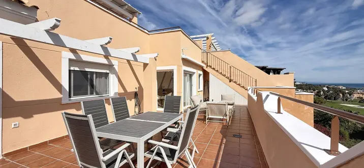 Продажа пентхауса в Doña Julia 4