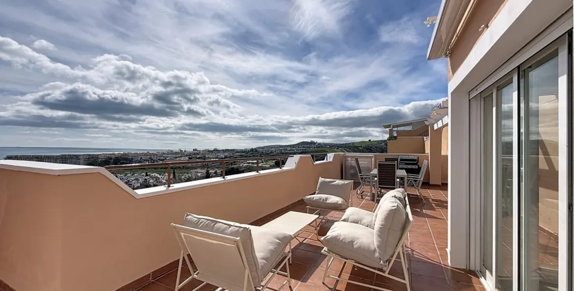 Продажа пентхауса в Doña Julia 7