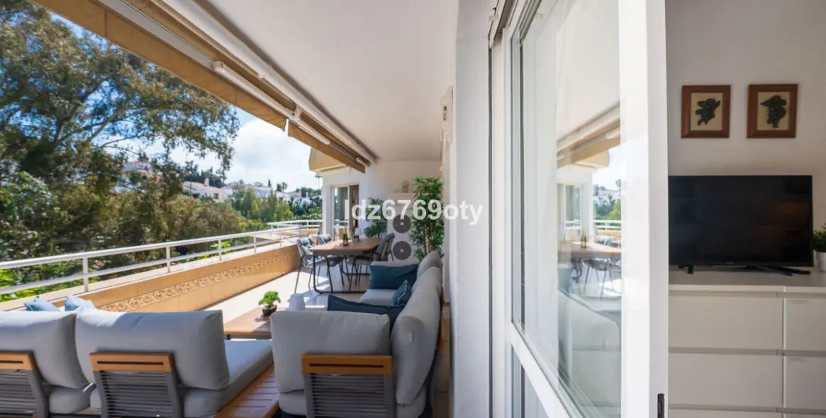 Продажа апартаментов на среднем этаже в Benalmadena Costa 17