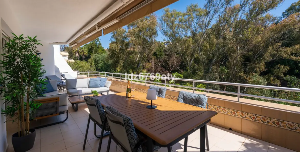 Продажа апартаментов на среднем этаже в Benalmadena Costa 20