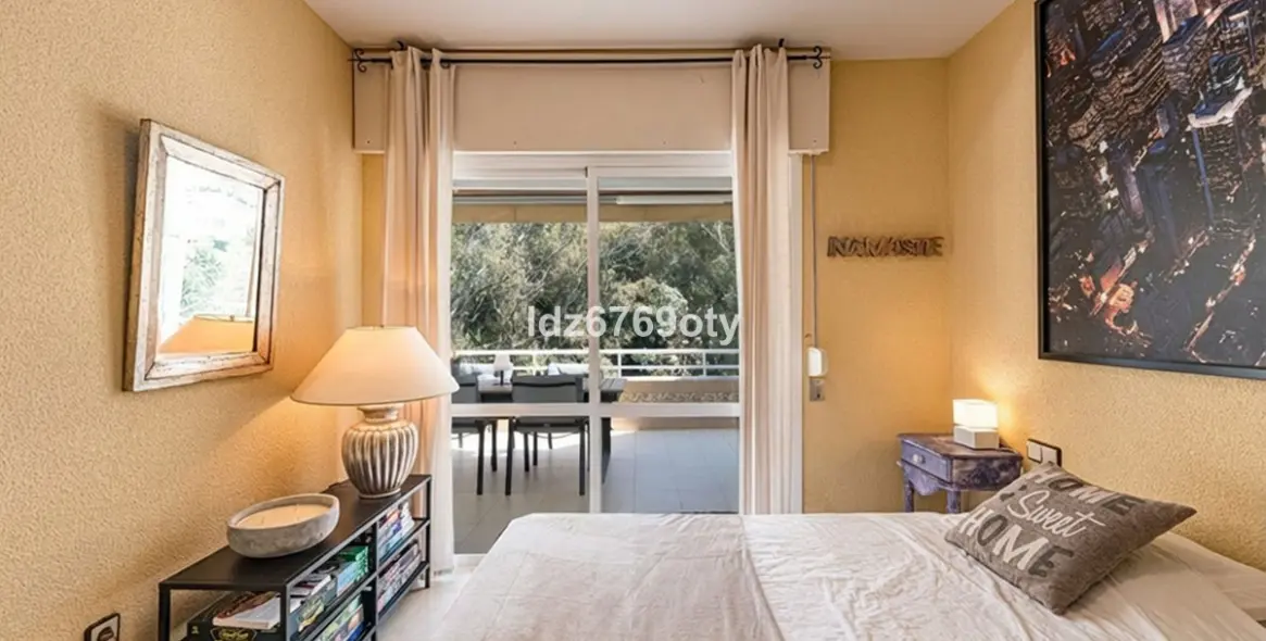 Продажа апартаментов на среднем этаже в Benalmadena Costa 23