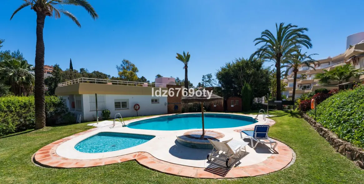 Продажа апартаментов на среднем этаже в Benalmadena Costa 40