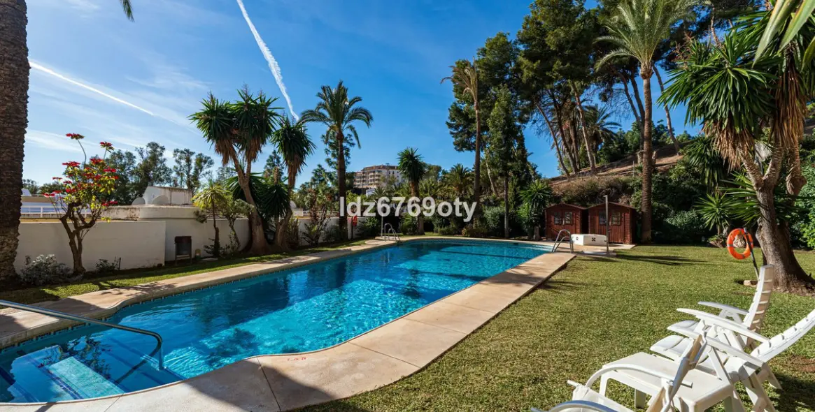 Продажа апартаментов на среднем этаже в Benalmadena Costa 47