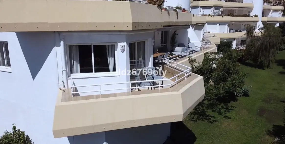 Продажа апартаментов на среднем этаже в Benalmadena Costa 53