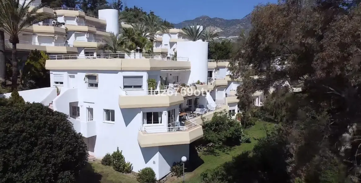 Продажа апартаментов на среднем этаже в Benalmadena Costa 55