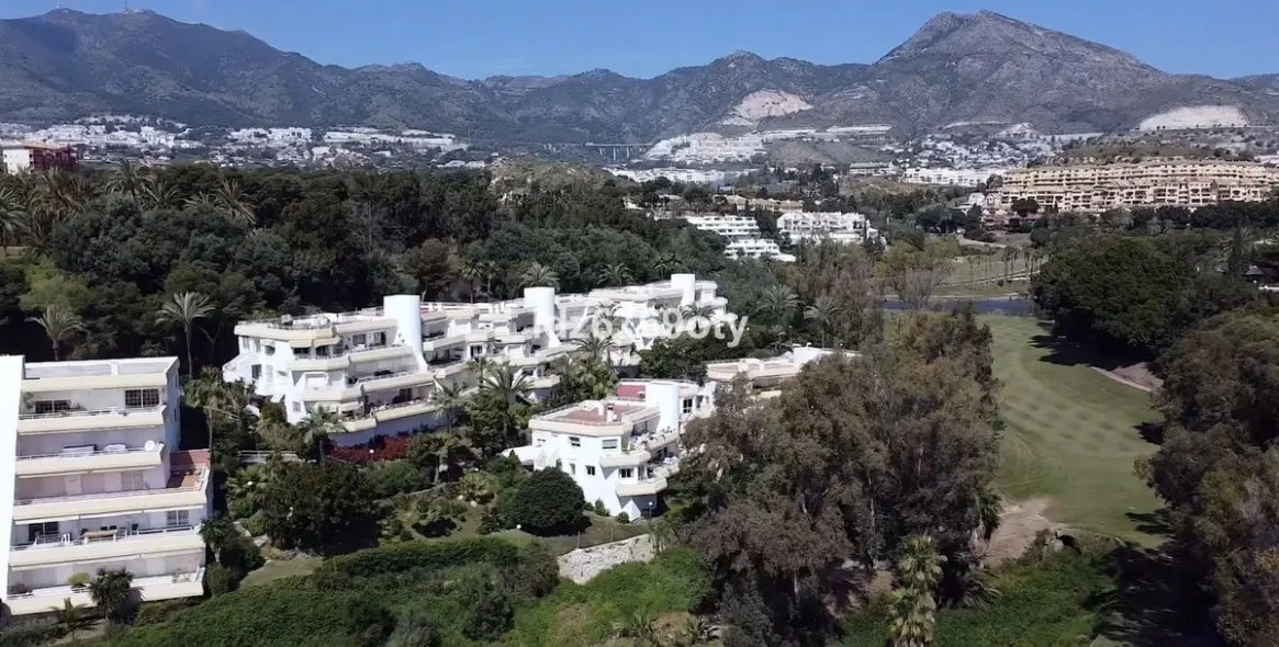 Продажа апартаментов на среднем этаже в Benalmadena Costa 58