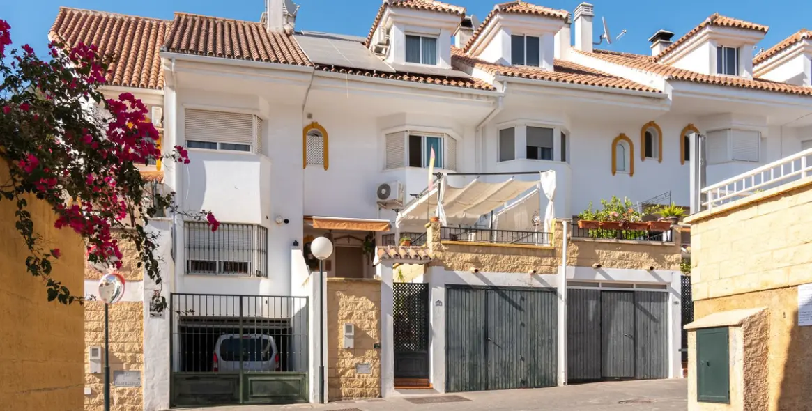 Продажа таунхауса в Sierrezuela 1