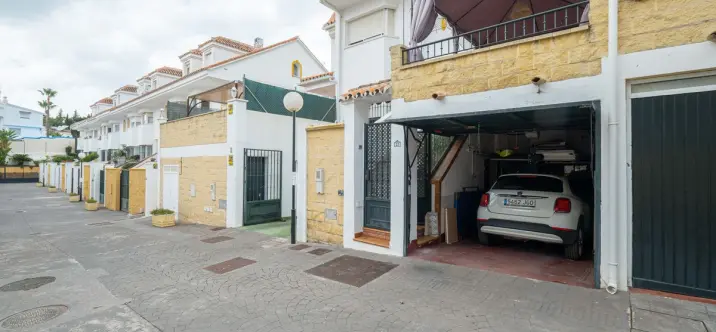 Продажа таунхауса в Sierrezuela 1