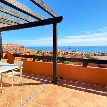 Продажа пентхауса в Estepona