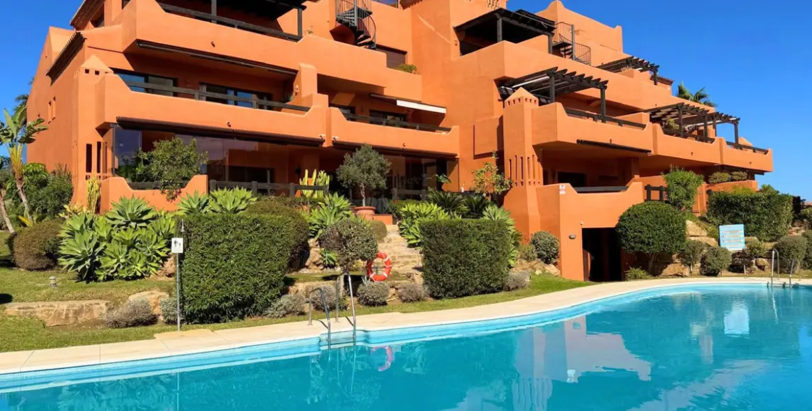 Venta de ático en Estepona 2