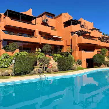 Продажа пентхауса в Estepona