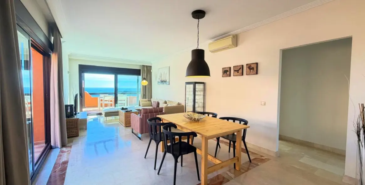 Venta de ático en Estepona 4