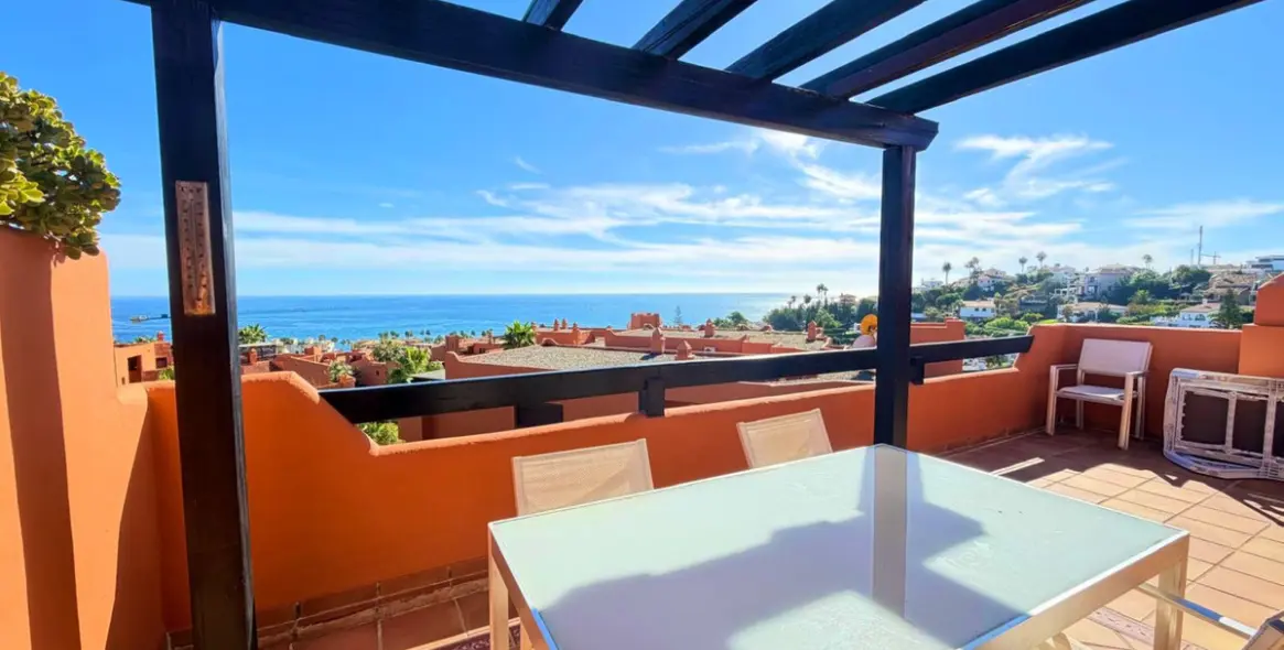 Venta de ático en Estepona 8