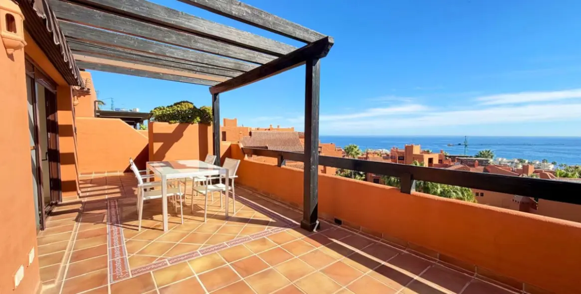 Venta de ático en Estepona 11