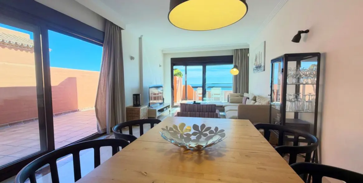 Venta de ático en Estepona 16