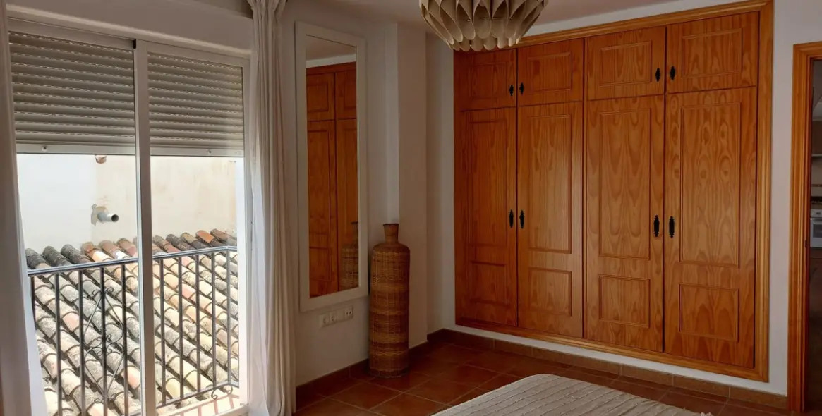 Sale of townhouse in Canillas de Albaida 36