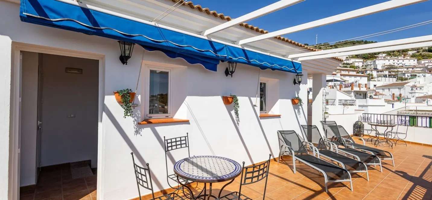 Sale of townhouse in Canillas de Albaida 2