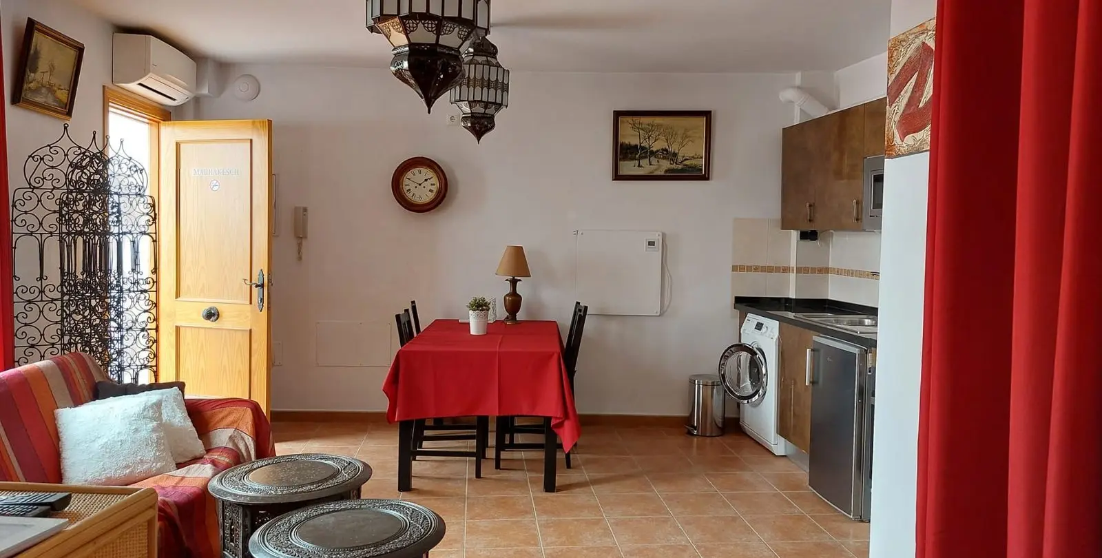 Sale of townhouse in Canillas de Albaida 29