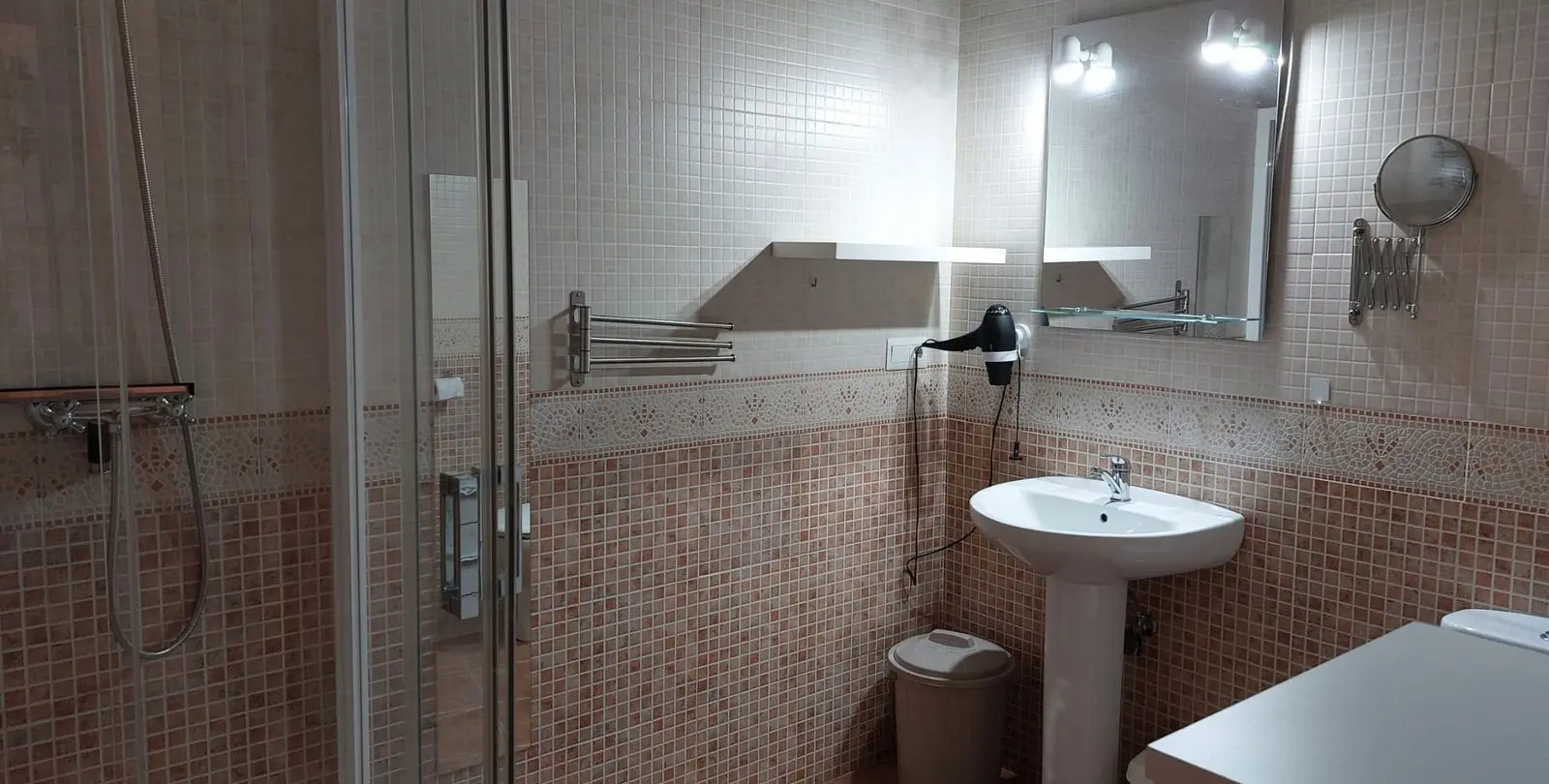 Sale of townhouse in Canillas de Albaida 32