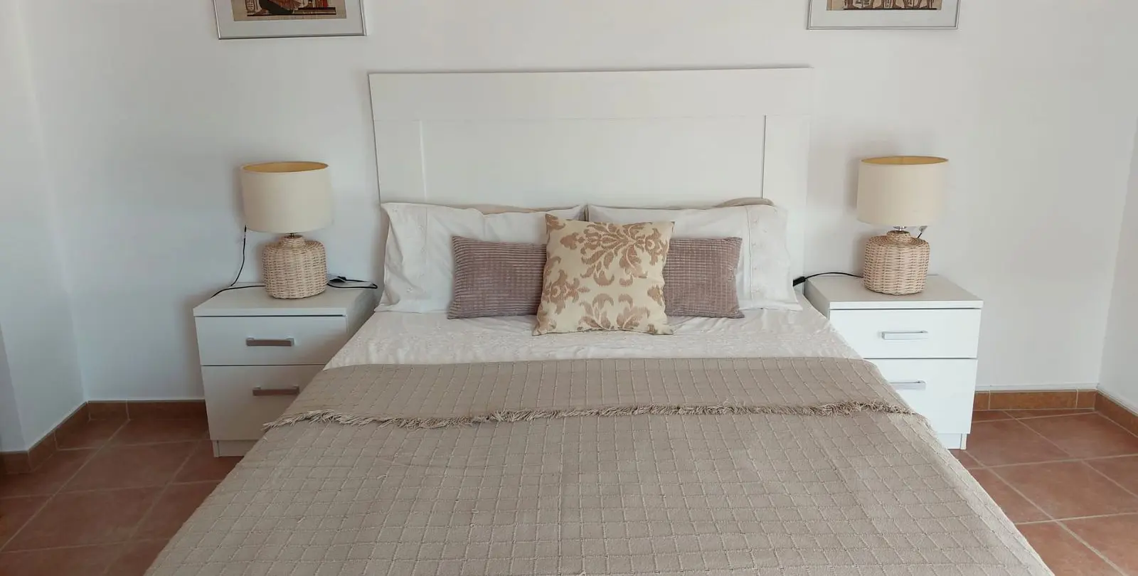 Sale of townhouse in Canillas de Albaida 35