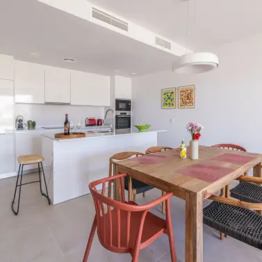 Venta de apartamento en planta media en Estepona