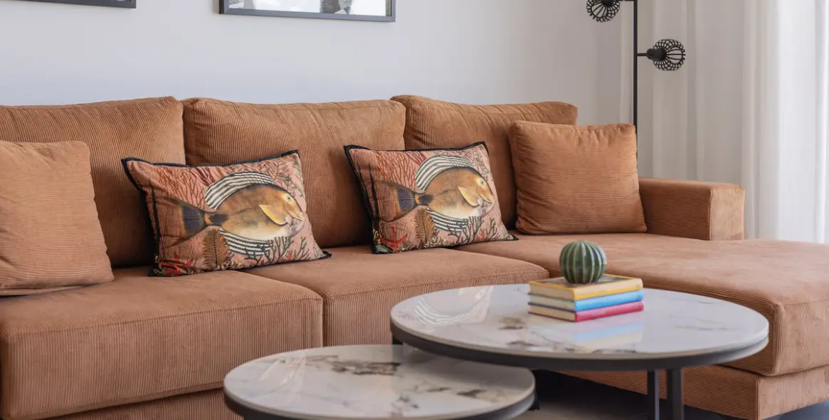 Sale of middle floor apartment in Estepona 5